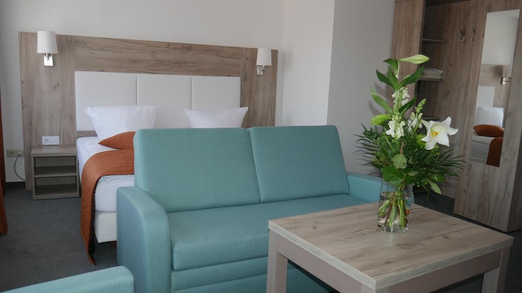 Komfort Hotel Лудвигсбург Екстериор снимка