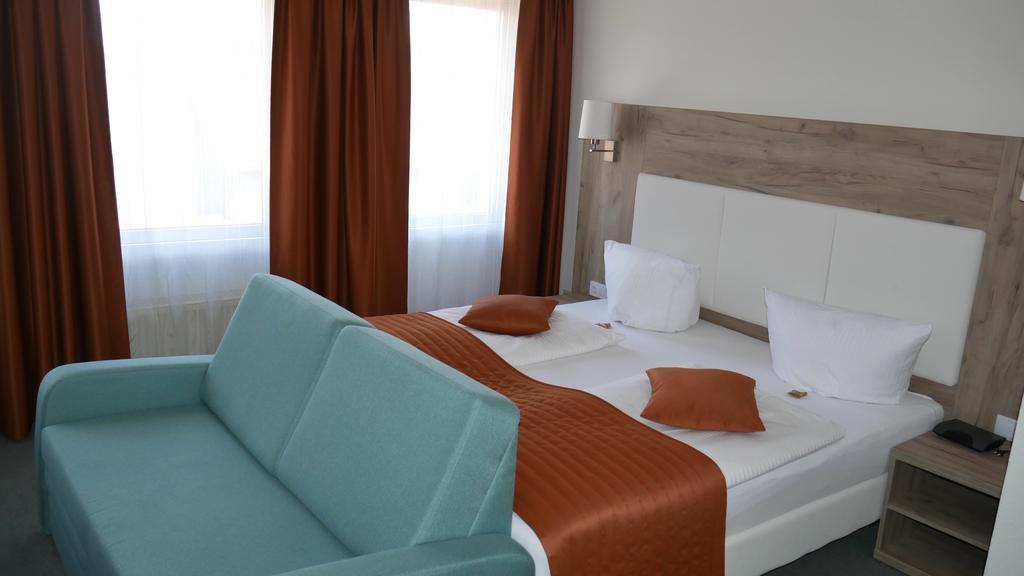 Komfort Hotel Лудвигсбург Екстериор снимка